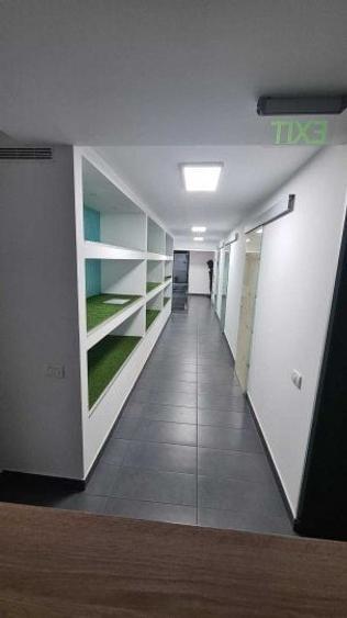 Spațiu comercial, de 45 mp, în P-ța Muncii