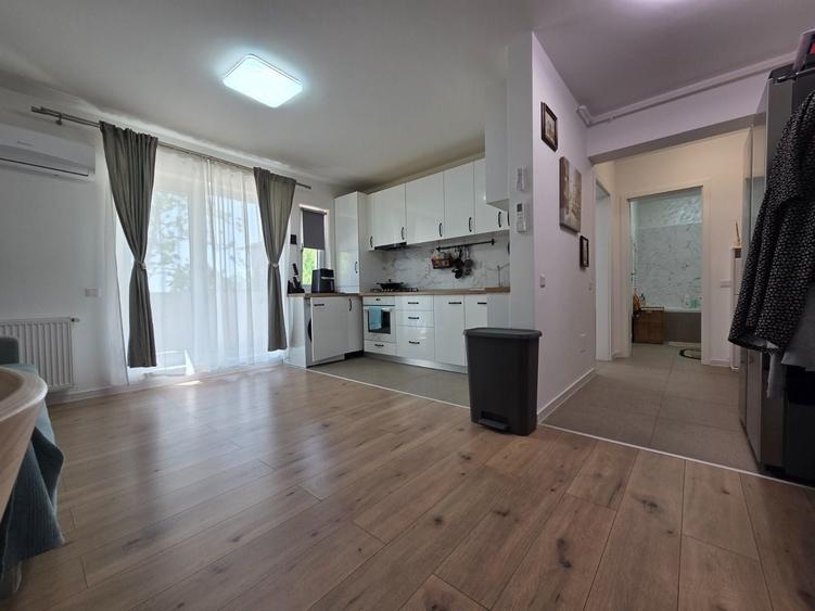 Apartament cu 2 camere decomandat în Central