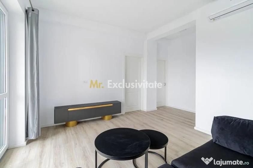 Apartament cu 3 camere semidecomandat în 1 Decembrie