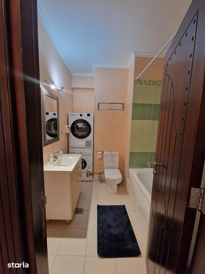 Apartament cu 2 camere semidecomandat în Centrul Civic