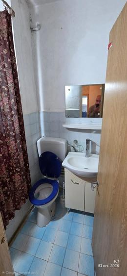 Apartament cu 4 camere decomandat în Sud