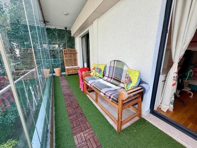 Apartament cu 3 camere semidecomandat în 13 Septembrie