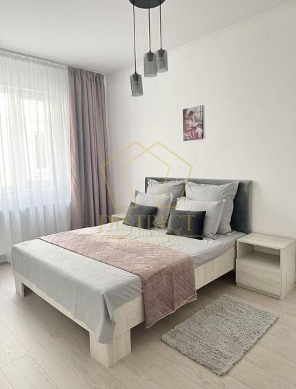 Apartament cu 2 camere semidecomandat, mobilat în Giroc