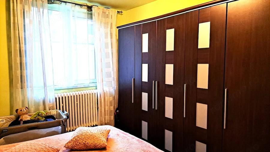 Casă cu 5 camere cu Teren 350 Mp în Central