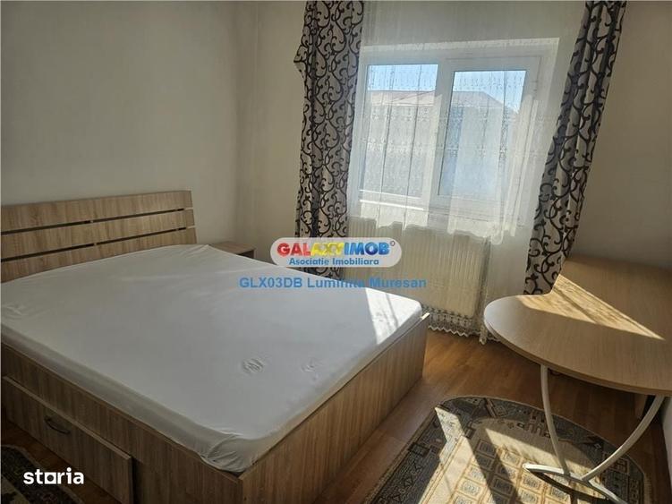 Apartament cu 2 camere decomandat în Micro 12