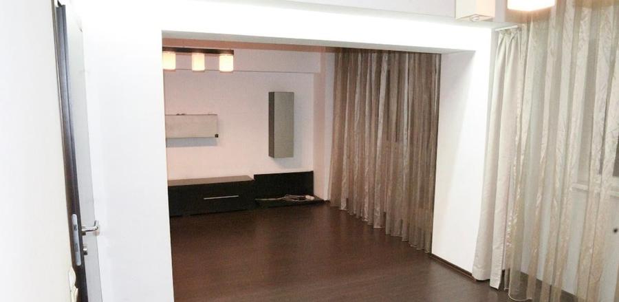 Apartament cu 3 camere decomandat, mobilat în Dristor