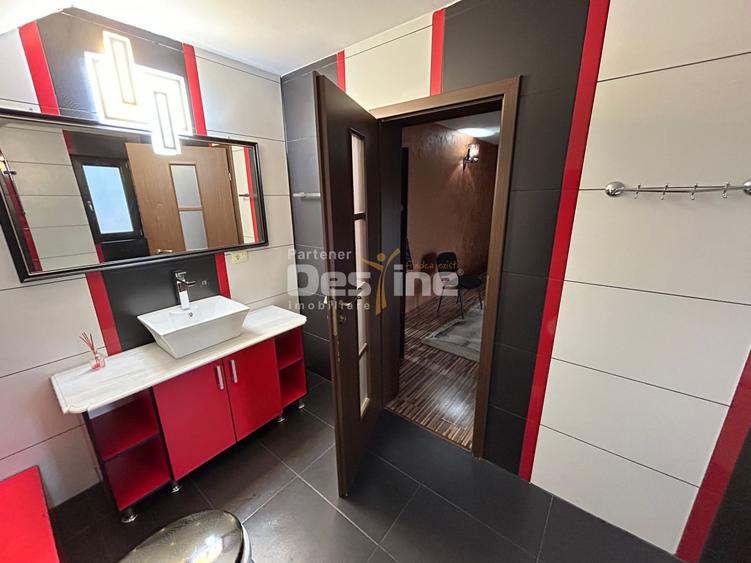 Casă individuală cu 6 camere cu Piscina în Ciritei