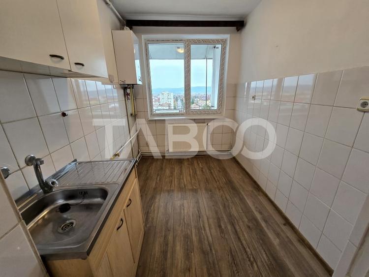 Apartament cu 3 camere decomandat în Mihai Viteazul