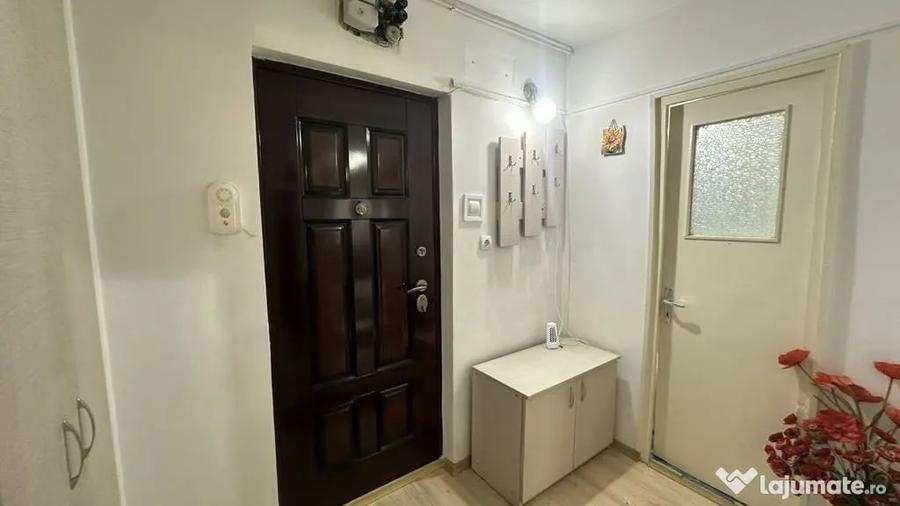 Garsonieră decomandată în Găvana