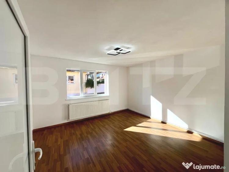 Casă cu 3 camere cu Teren 556 Mp în Central