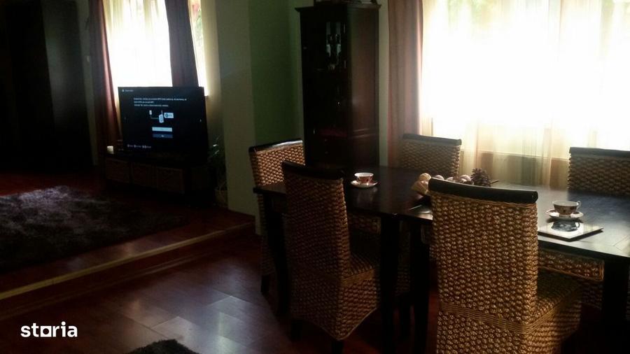 Casă cu 4 camere cu Teren 900 Mp în Central