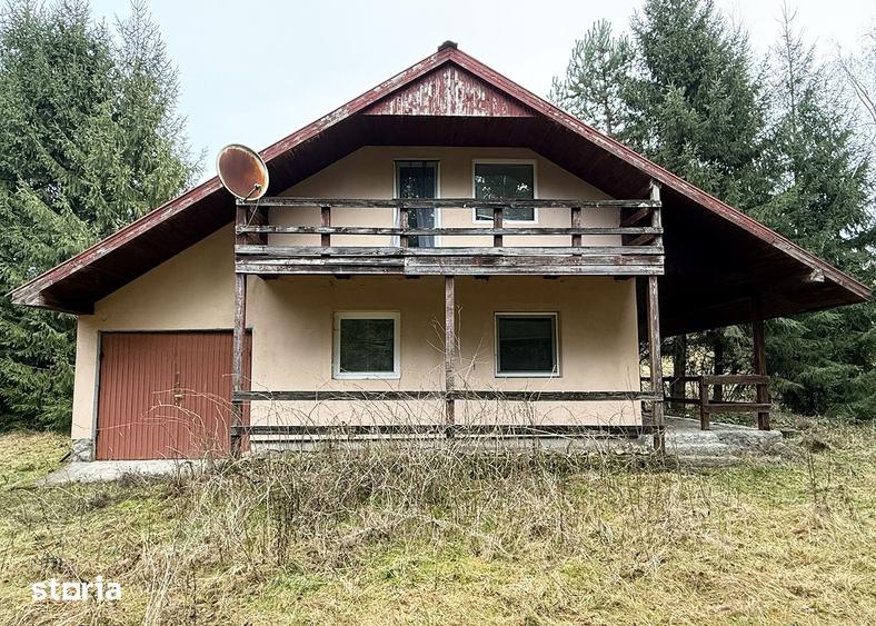 Casă cu 3 camere cu Teren 1400 Mp în Curățele