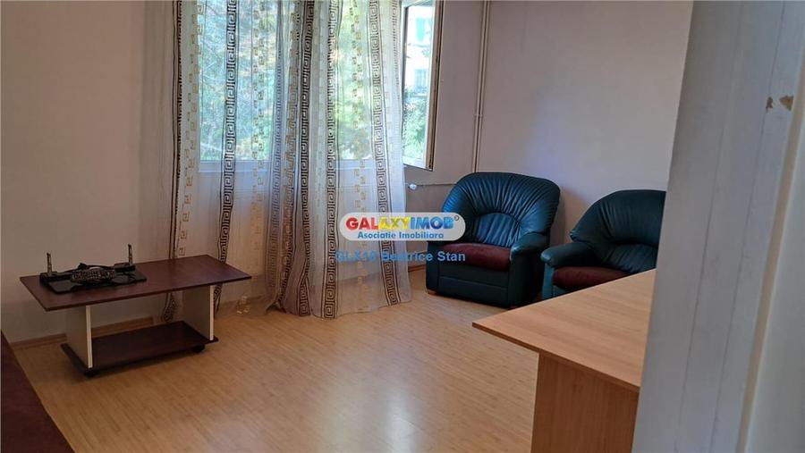 Apartament cu 3 camere decomandat, mobilat în Drumul Taberei