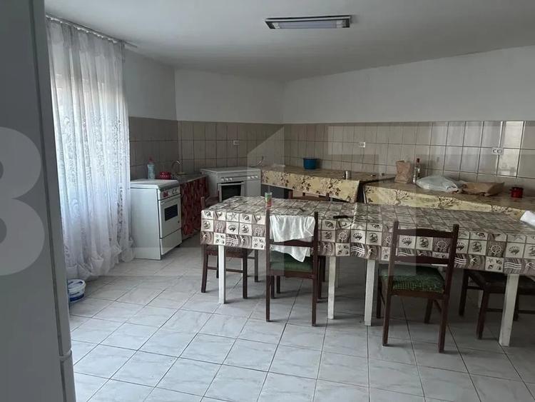 Casă individuală cu 3 camere cu Canalizare în Broscăuți