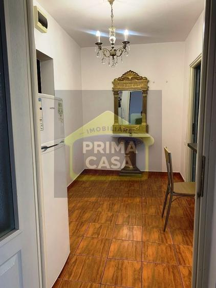 Garsonieră decomandată, mobilată în Decebal