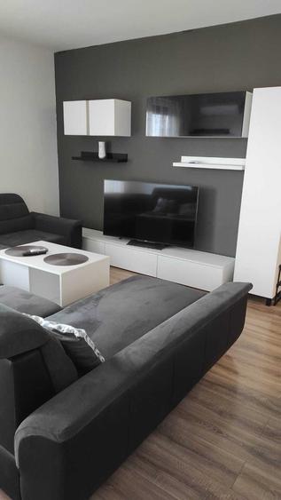 Apartament cu 2 camere semidecomandat în Dumbrăvița