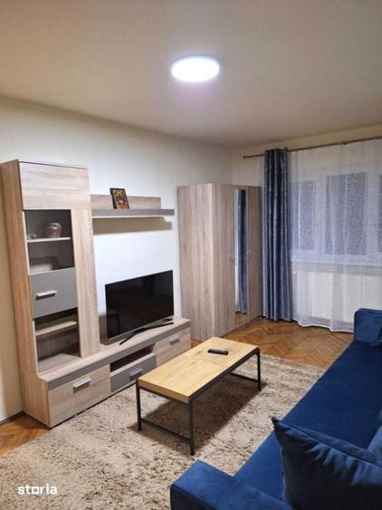 Apartament cu 3 camere în Calea Dumbrăvii