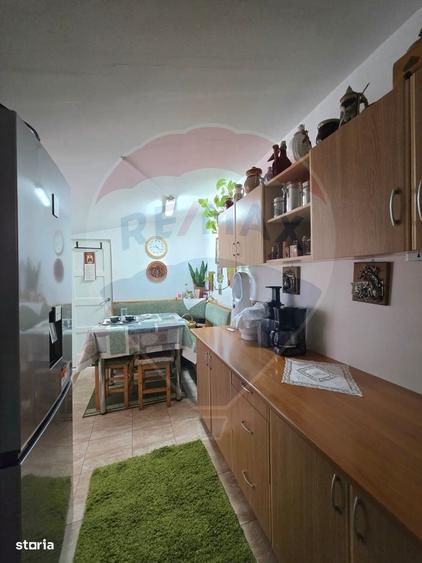 Casă cu 3 camere în Central