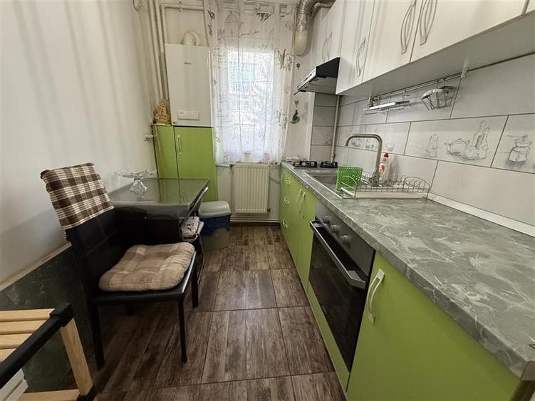Apartament cu 2 camere nedecomandat în Republicii
