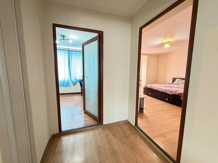 Apartament cu 4 camere decomandat în Central