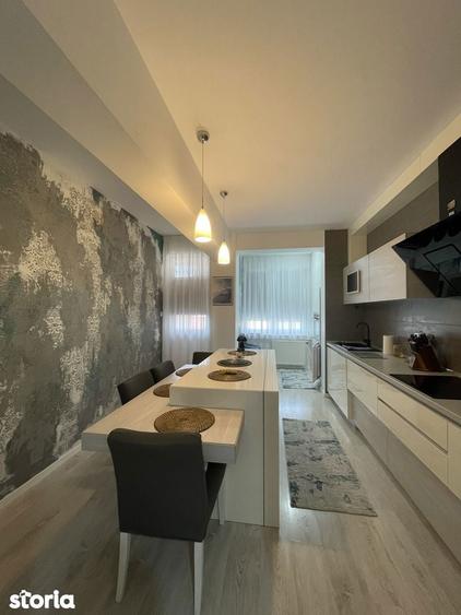 Apartament cu 3 camere în Ultracentral
