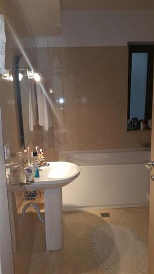 Apartament cu 2 camere decomandat, mobilat în Nordului