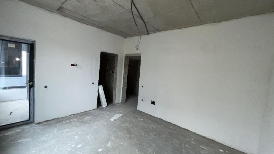 Duplex cu 4 camere cu Canalizare în Chiajna