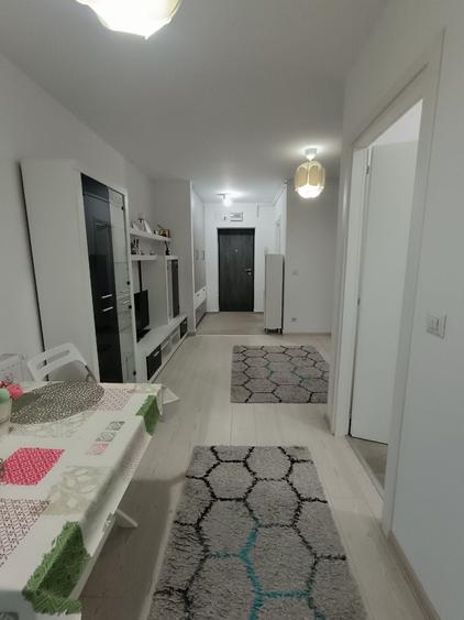 Garsonieră decomandată în Central