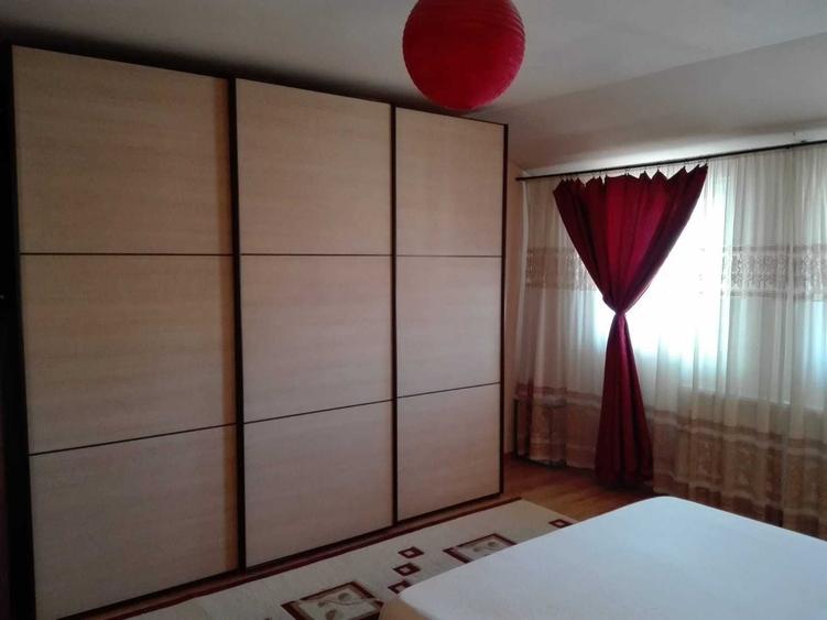 VAND APARTAMENT MANSARDA 2 camere , semidecomandat ,46 m2 Girocului , Proprietar - 7