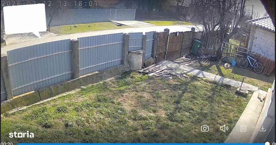 Casă cu 4 camere în Cotu Ciorii
