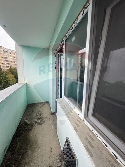 Apartament cu 2 camere semidecomandat în Săsar