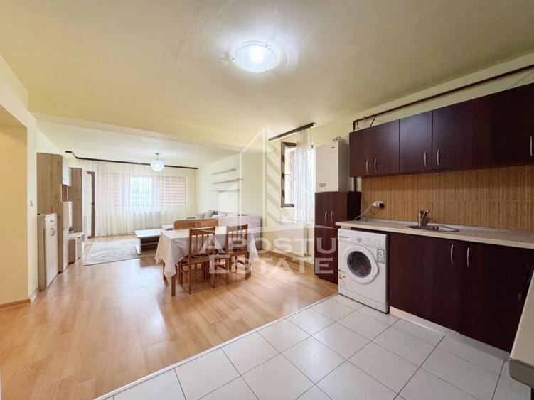 Apartament cu 3 camere semidecomandat, mobilat în Giroc