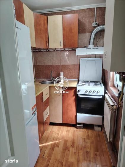 Apartament cu 2 camere nedecomandat în Podu Roș