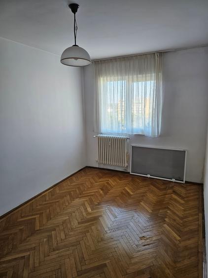 Apartament cu 3 camere circular în Drumul Taberei