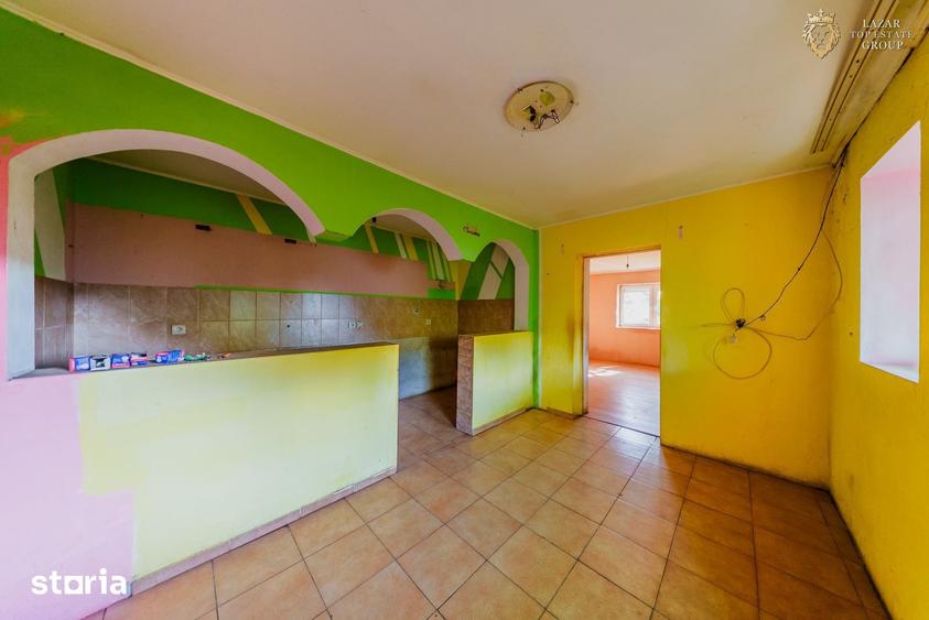 Casă cu 5 camere cu Teren 1065 Mp în Vladimirescu