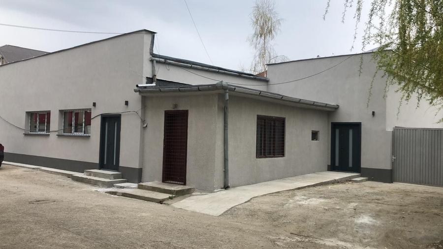 Spațiu comercial, în Central