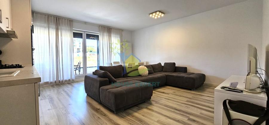 Apartament cu 3 camere decomandat, mobilat în Barbu Văcărescu