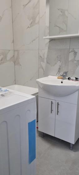 Apartament cu 2 camere semidecomandat în Roșu