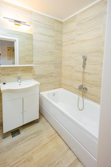 Garsonieră decomandată în Șcheia