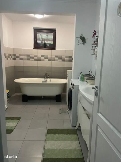 Casă cu 3 camere cu Teren 11000 Mp în Burdea