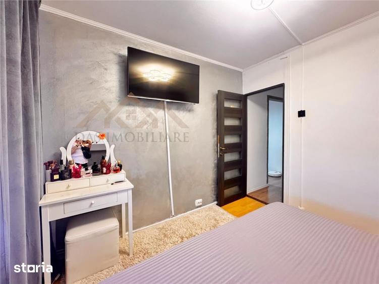 Apartament cu 2 camere decomandat în Traian