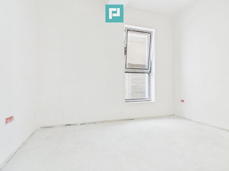 Duplex cu 4 camere cu Canalizare în Covaci