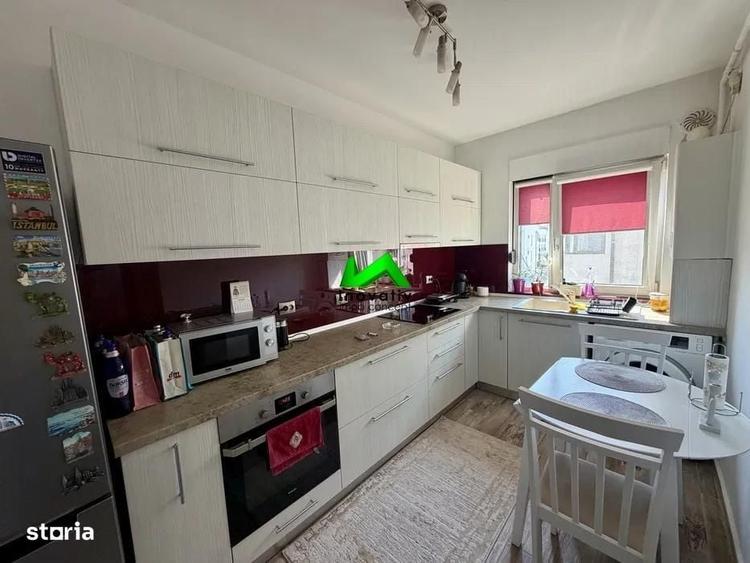Apartament cu 2 camere decomandat în Central