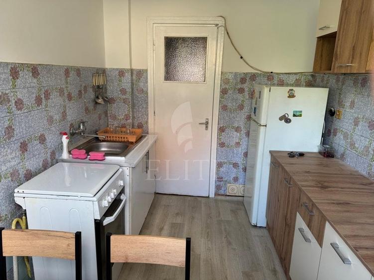 Apartament cu 3 camere decomandat în Grigorescu