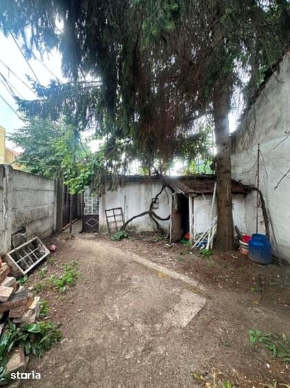 Casă cu 2 camere decomandat cu Teren 198 Mp în Semicentral
