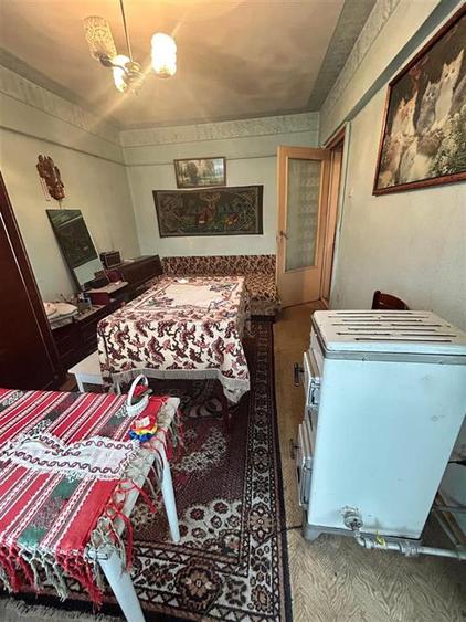 Garsonieră semidecomandată în Apollo