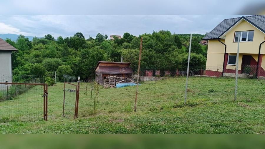 Teren intravilan de 1244 mp, în Sud-Est