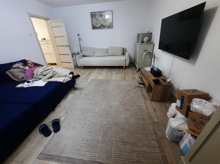 Apartament cu 2 camere decomandat în 13 Septembrie