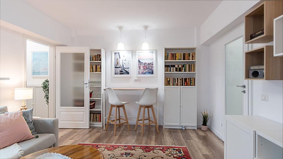 Apartament cu 3 camere semidecomandat în Exterior Nord