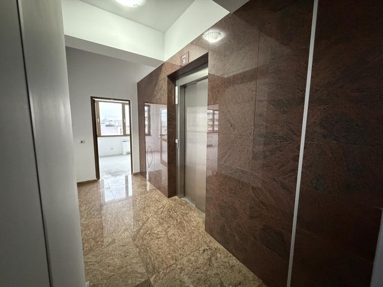 Spațiu comercial, de 126.31999969482 mp, în Unirii
